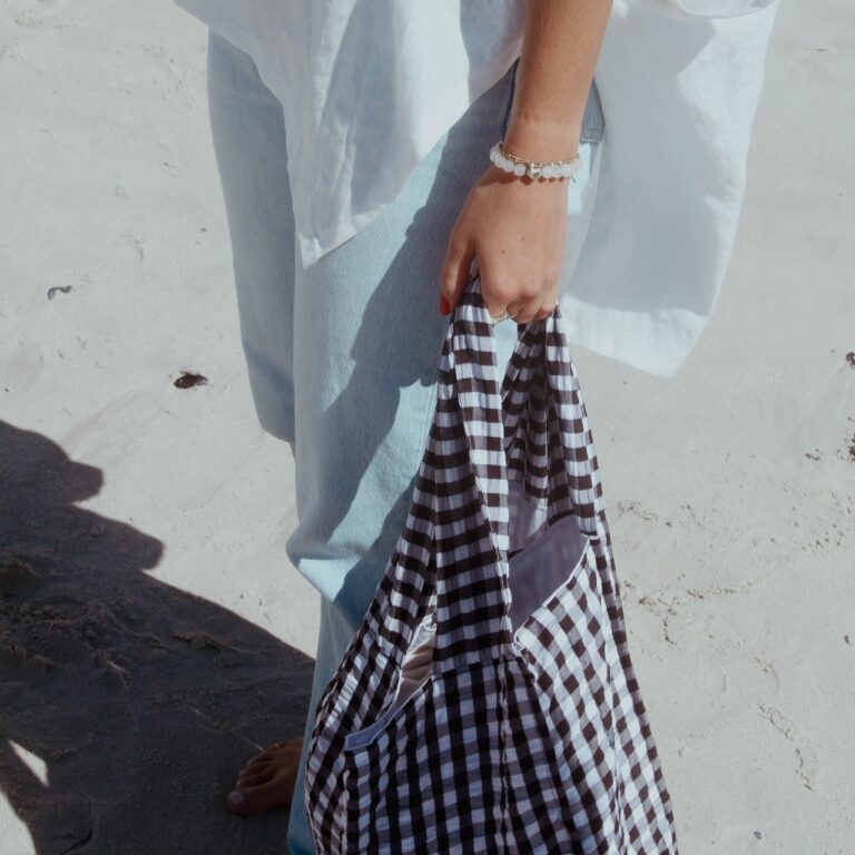 Wide Handle Tote